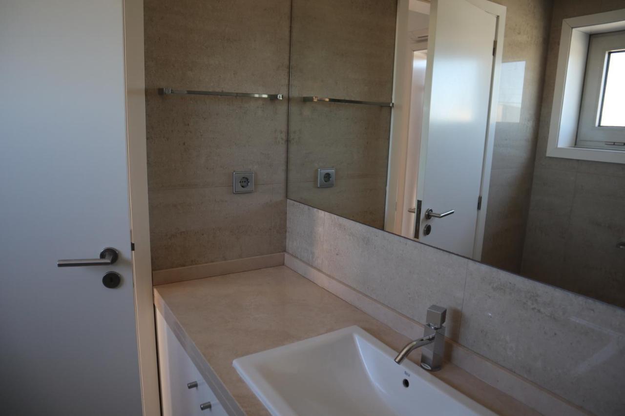Villa Dos Salgados, 5Bdr, Beach Front, Near Salgados Golf Club 기아 외부 사진