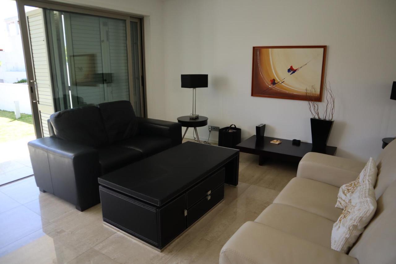 Villa Dos Salgados, 5Bdr, Beach Front, Near Salgados Golf Club 기아 외부 사진