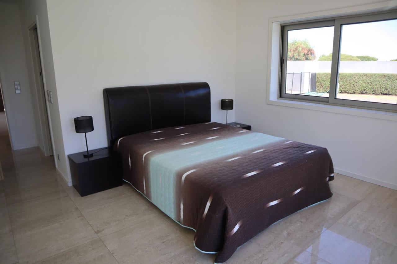 Villa Dos Salgados, 5Bdr, Beach Front, Near Salgados Golf Club 기아 외부 사진
